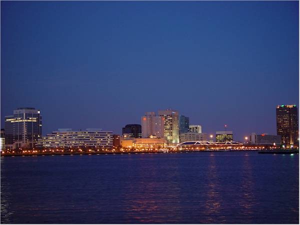 [norfolkskylinex[4].jpg]