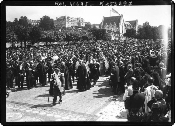 lourdes08