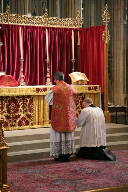 [Misa-Tridentina---York-125.jpg]