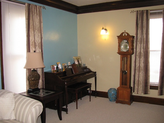 [LivingRoom0055.jpg]