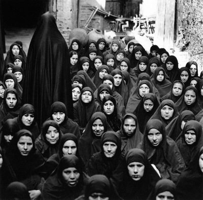 [Shirin Neshat (12)[4].jpg]