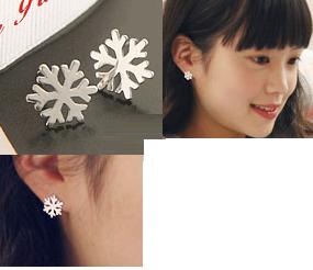 [Snowflakes[2].jpg]