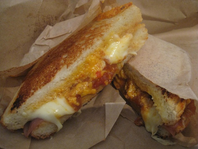 [grilledcheese[3].jpg]