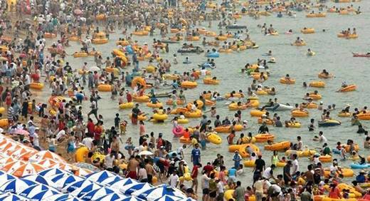 funny_korean_beach_6.jpg