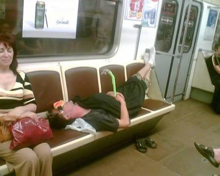 funny_guys_subway_car_10.jpg