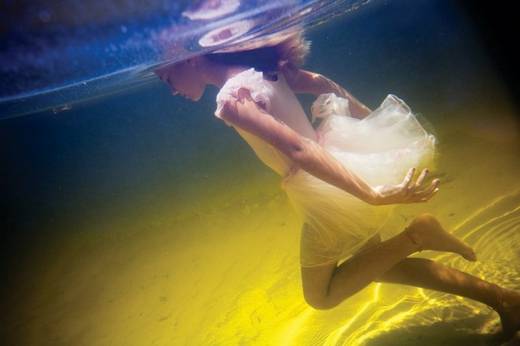 girls_and_water_25.jpg
