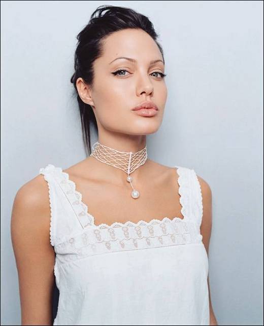 angelina_jolie_51.jpg