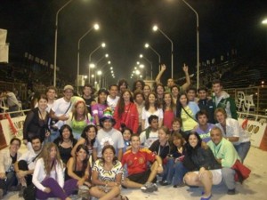 viajeros en el sambodromo