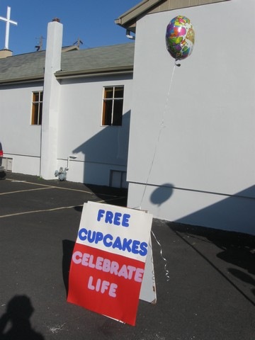 [pro life cupcake day 06[2].jpg]