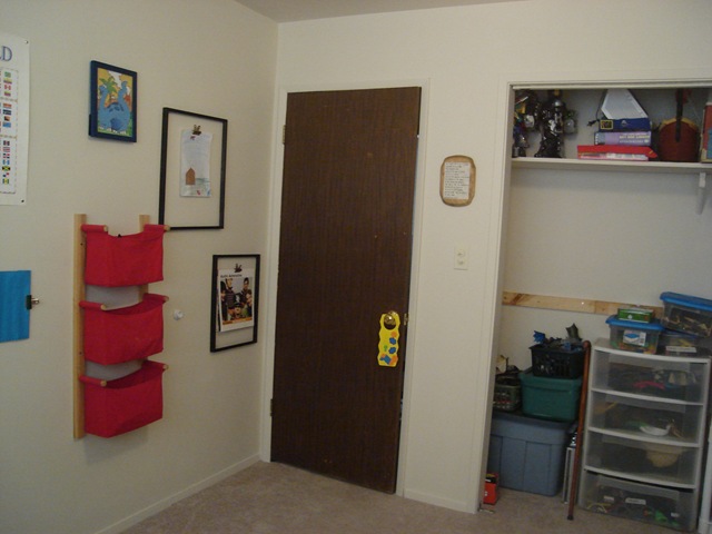 [Playroom 06[3].jpg]