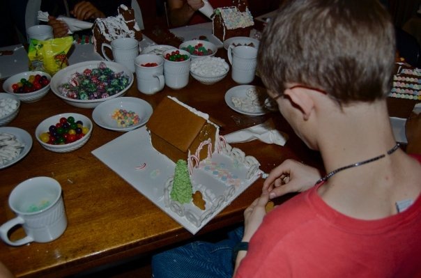 [gingerbread party[3].jpg]