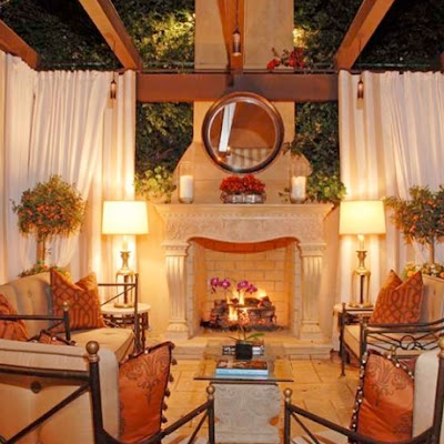 La casa de Kim Kardashian, la ¿novia? de Cristiano Ronaldo kim kardashian reggie bush house 01 0015 Layer 1 full La casa de Kim Kardashian, la ¿novia? de Cristiano Ronaldo