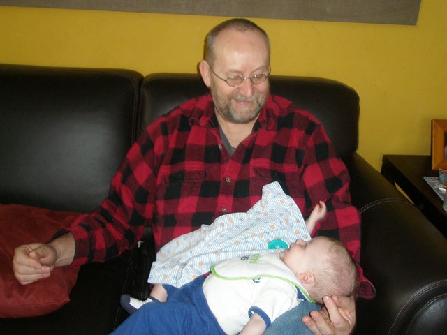 [Grandpa Joe and Parker 2009-03-29 001[2].jpg]