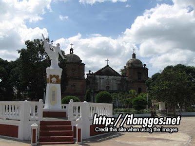 cabatuan_plaza_12.jpg