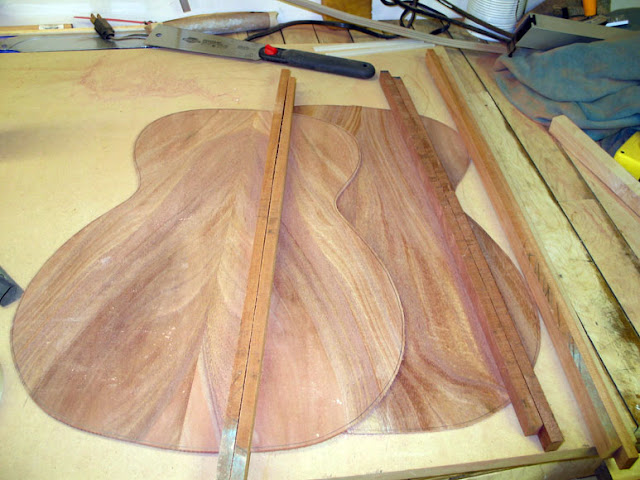 Ribbon Mahogany