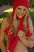 Sexy blonde Jana Foxy