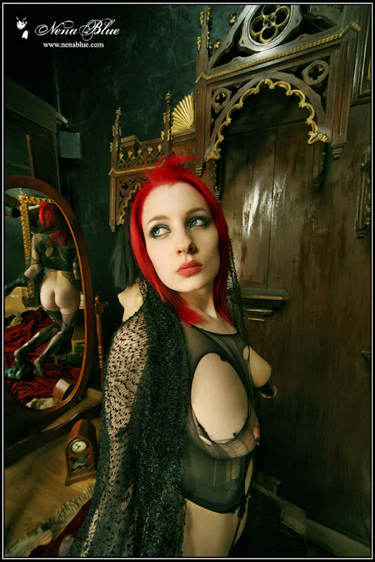 Nena Blue - Ulorin Vex in The Stranger