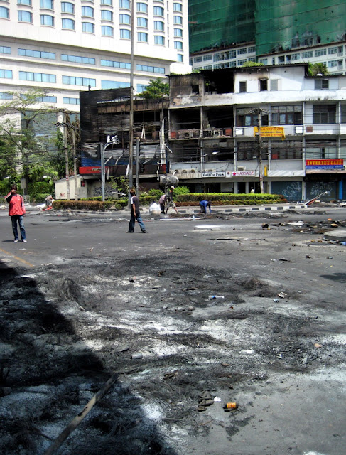 Sam Liam Din Daeng Intersection big image in Picasa.