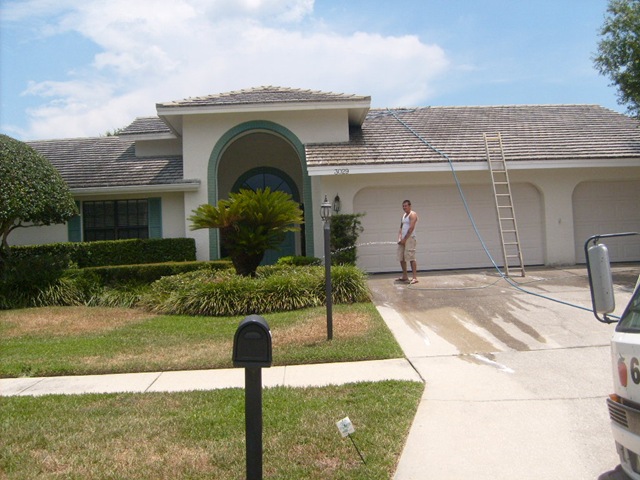 [Tampa Roof Cleaning 054[2].jpg]