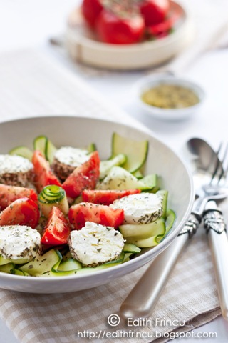 [salata de dovlecei cu branza de capra[5].jpg]