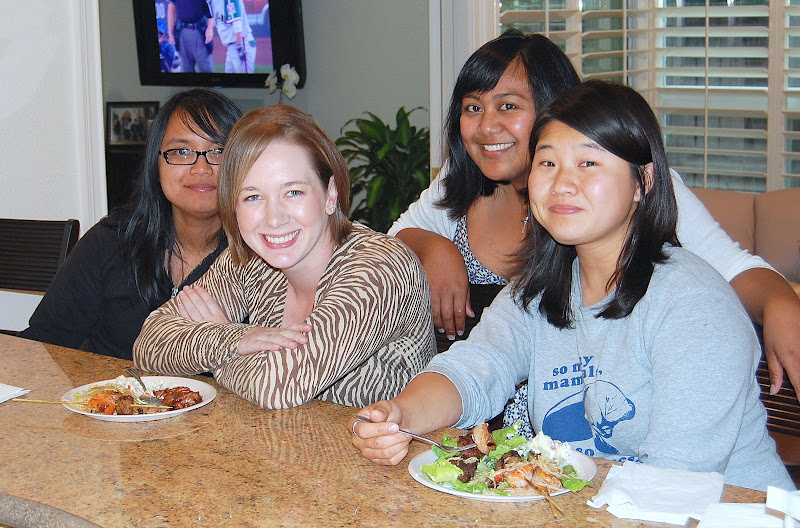 Us girls enjoying BBQ (on a rainy day). Too bad Amees not here