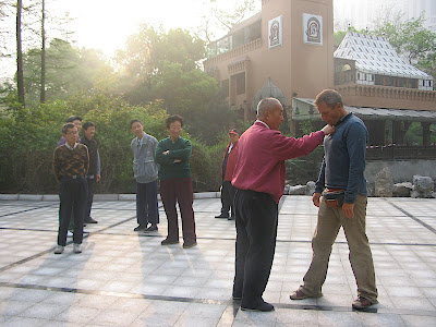 Yun Yin Sen defending sealing the breath