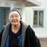 Inez kunde inte hålla sig från att skvallra.
