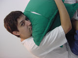 Toti cansado da vida de modelo.JPG