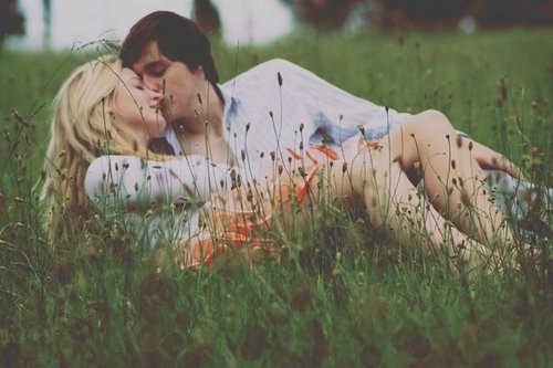 [love and tall grass[3].jpg]