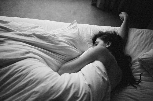 [sleeping in on sun morning[3].jpg]