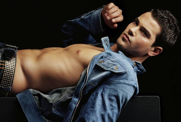http://lh5.ggpht.com/_Jndd85zbqlQ/S2cP-I1hqPI/AAAAAAAAC-Y/UuQgVkGjpT8/s800/Jesse%20Metcalfe.jpg