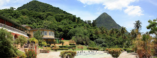 A large chess set added to the relaxing nature of the resort.