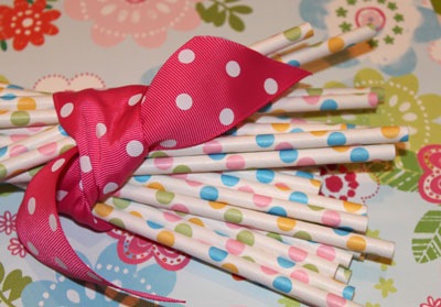 [Paper Straws Confetti Dots Close 2[4].jpg]