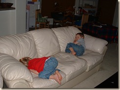 20091107_TuckeredOut04