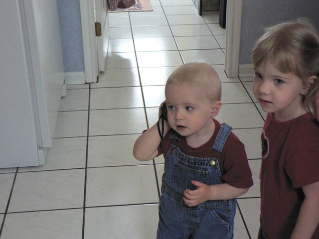 [20091126_JeffreyOnPhone[3].jpg]