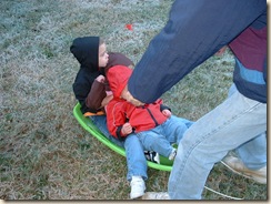20091205_Sledding09