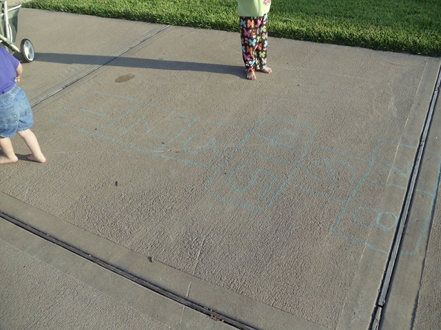 [20100813_Hopscotch01[2].jpg]