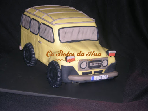 Bolo 3D Decorado Jeep Toyota