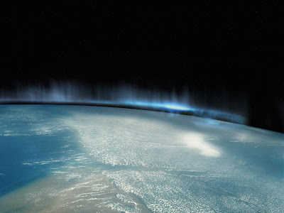 auroraborealisfromspacedm2.jpg