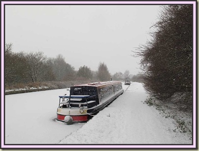 The Bridgewater Canal near Altrincham in a snowstorm on 1 December 2010