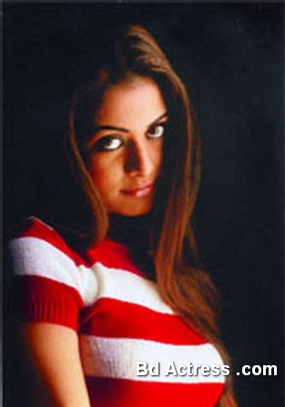 Bengali Actress Koel Mullick Photo-02