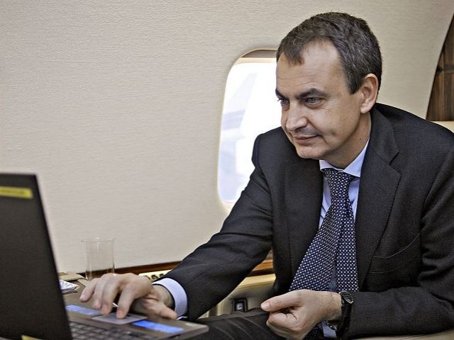 [zapatero y ordenador[3].jpg]