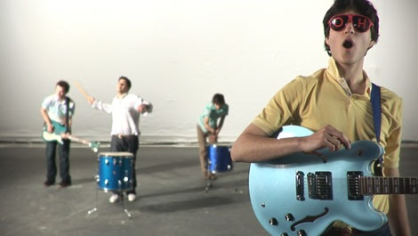 [vampire weekend[10].jpg]