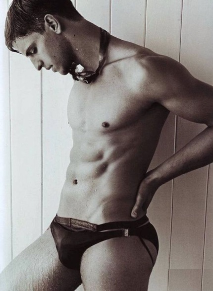 miro_moreira_WEmen_magazine 8