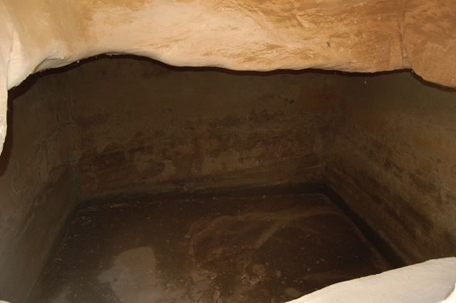 [Water Cistern[2].jpg]