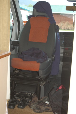 [Van fornt seat[2].jpg]