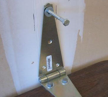 Folding Workbench - Attaching Hinges and Table to the Wall