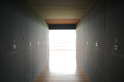 Nous deux: tunnel
