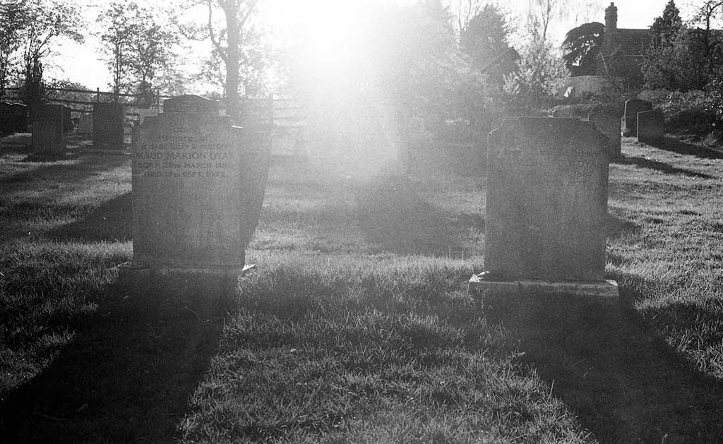 [The-Graveyard---Film[3].jpg]