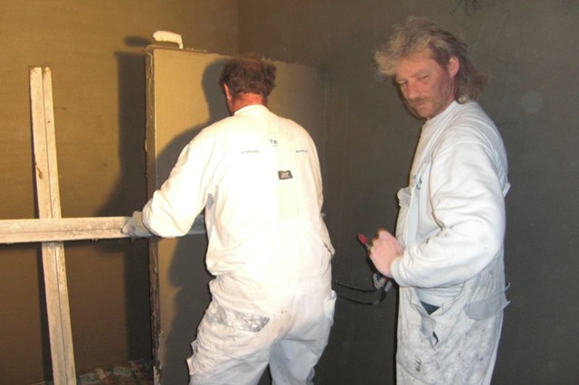 [badkamers_eerst[2].jpg]